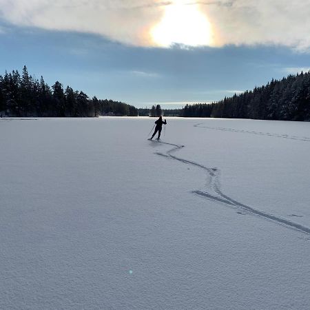 Egen Gäststuga med sjöutsikt Villa Mansarp Exteriör bild