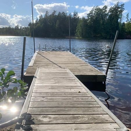 Egen Gäststuga med sjöutsikt Villa Mansarp Exteriör bild