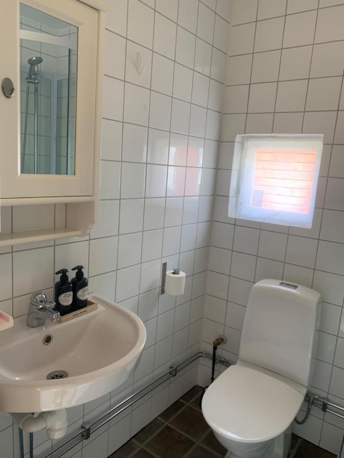 Egen Gäststuga med sjöutsikt Villa Mansarp Exteriör bild